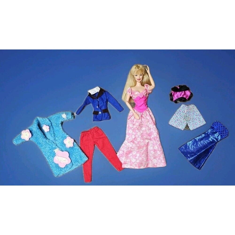 8 PC LOT 🎀  Vintage BARBIE Fashion clone CLOTHES Doll DOLLs INCLUDED